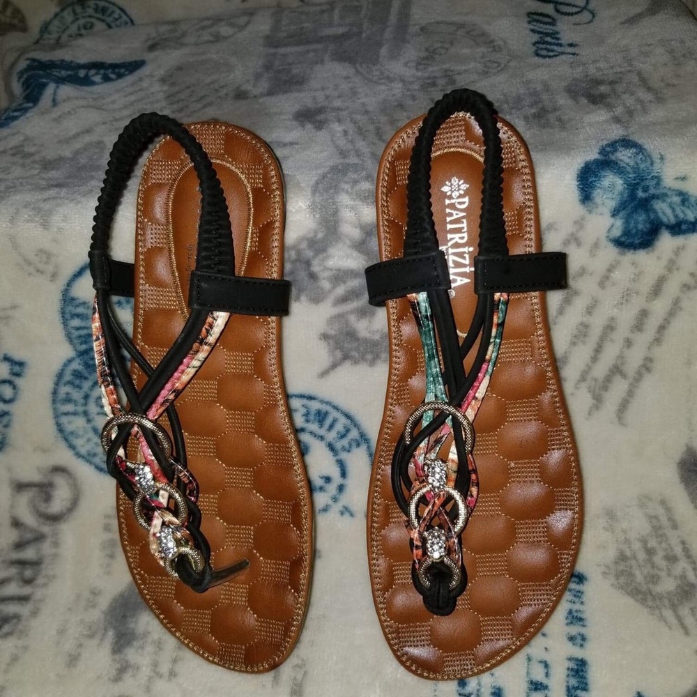 Sandals - Picture 3 of 3